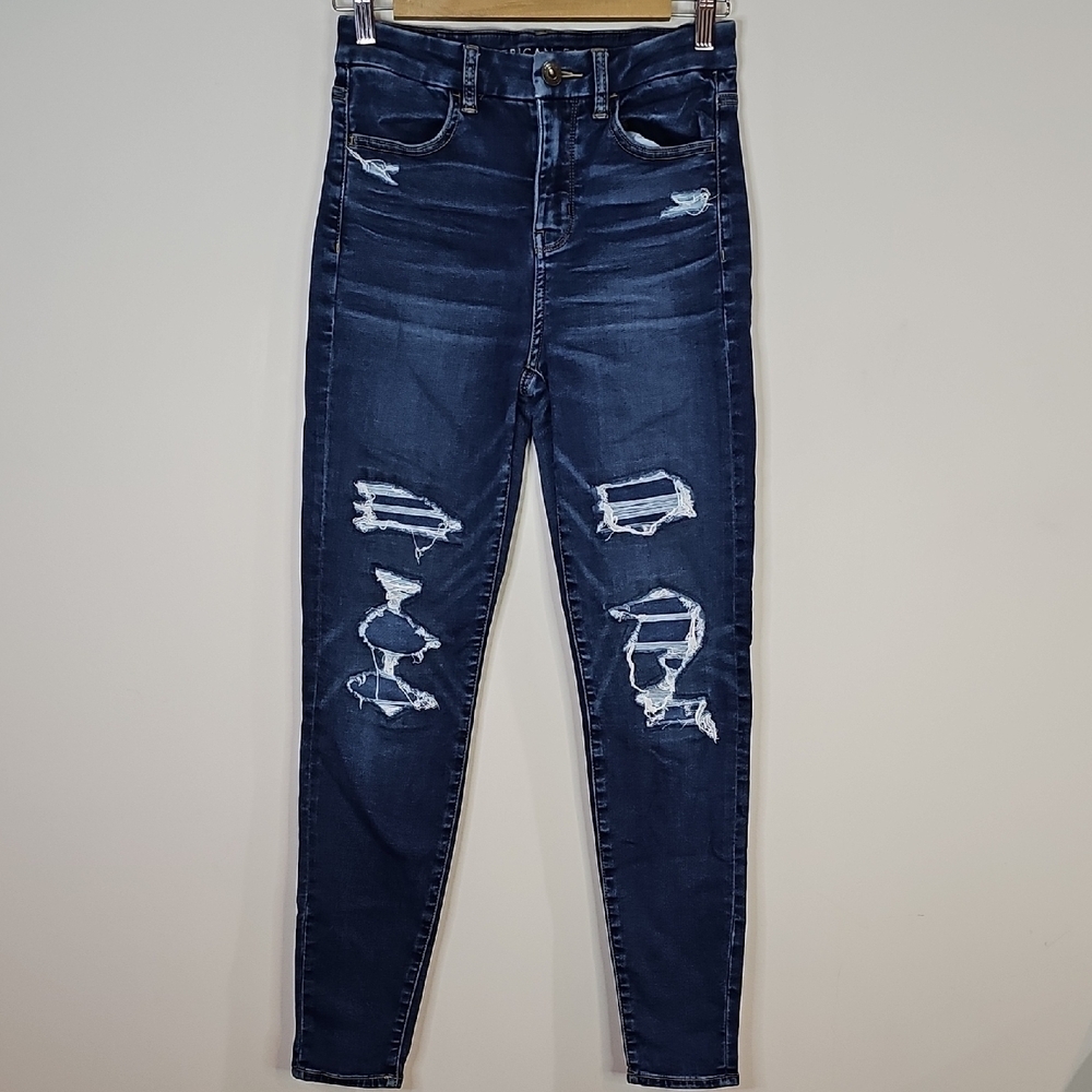 American Eagle 27x30 Size 2 Distressed Style High Rise Jeggings